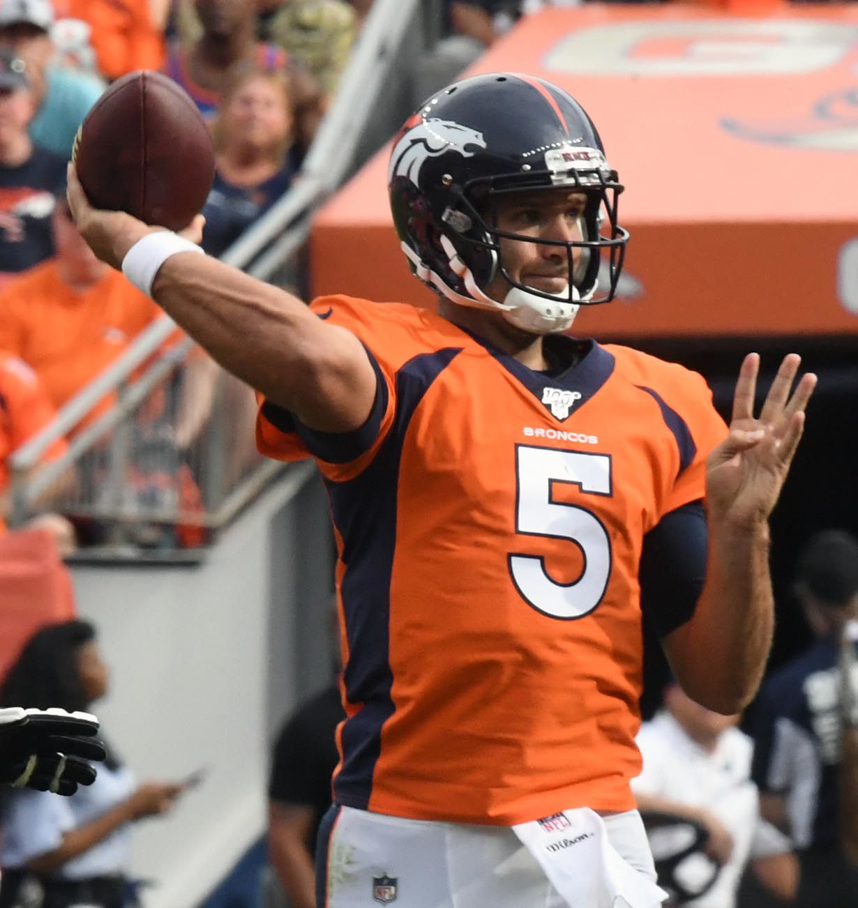 091619-s-broncosbears 2449 .jpg